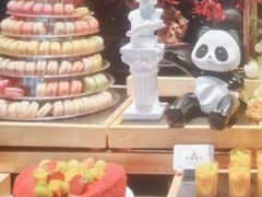 -雍容荟帝王蟹活龙虾展台自助(IFS黑金店)