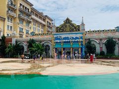 -平湖九龙山乐满地水上乐园