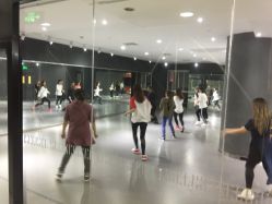 点击看大图 -5KM舞蹈街舞工作室