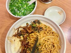 -佬钱湾仔(衣裳街店)