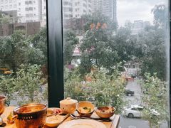 靠窗位-雍和会海鲜姿造自助(湖东路店)