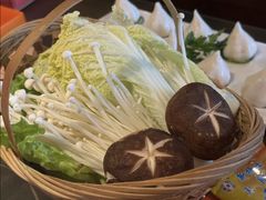 -同仁四季椰子鸡(宝安壹方城店)