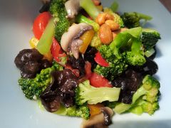 坚果时蔬-野蔓果·山野菜(西湖景区·龙井茶田店)