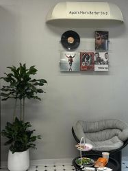 -老男孩男士理容馆·理发·烫染·修面