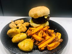 -The Habit Burger Grill 哈比特汉堡(爱琴海店)