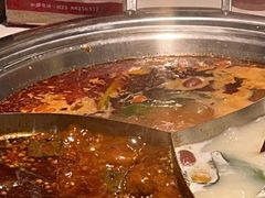 -老房老舍重庆火锅(假日城市店)