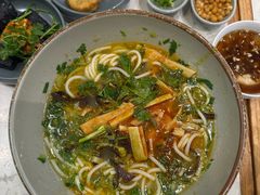 -百春原湖南牛肉粉(百联世纪店)