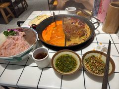 -伍师兄市井火锅(东部星悦天地店)