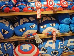 -名创优品(北京新中关购物中心地铁层店)