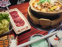 -沙胆彪炭炉牛杂煲(上海日月光广场店)