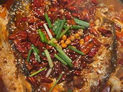 -鸣记脆皮烤鱼·海鲜烤鱼(三八广场店)