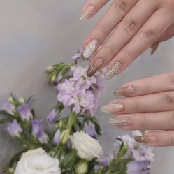 -Fanni美甲美睫皮肤管理