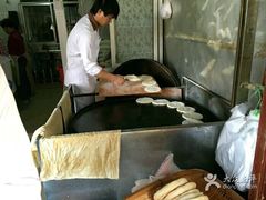 -眼镜粑粑