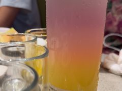 -海底捞火锅(新松江路生日主题店)