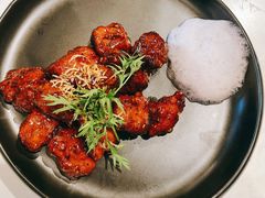 红酒泡沫牛仔粒-荟廷·晶萃(陆家嘴尚悦湾店)