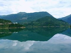 -硗碛藏寨·神木垒景区