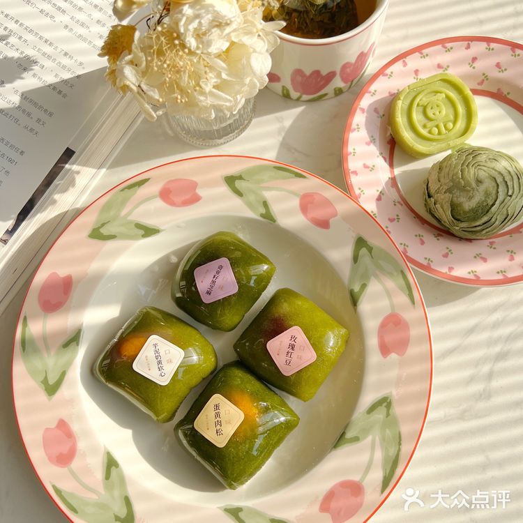 糯叽叽玫瑰红豆青团爱住