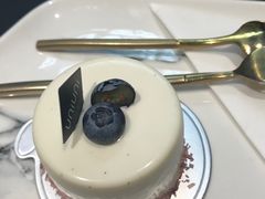 -UNI UNI(环亚凯瑟琳店)