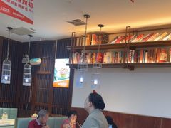 -阿瓦山寨·湘菜现炒·剁椒鱼头王(咸阳总店)