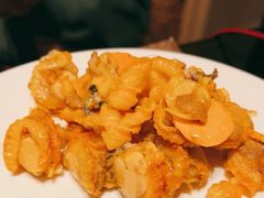 -大中华希尔顿酒店-念自助餐·嗨啤·小龙虾