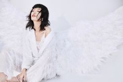 -onlygirl摄影美学馆高端定制(江滩店)
