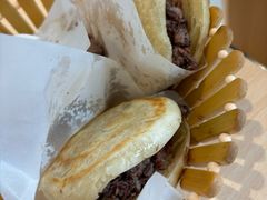 -闫家驴肉老店(华电一校店)