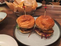 手撕猪肉汉堡-RAC BAR(安福路店)