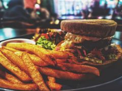 墨西哥香辣汉堡-Famous肥猫墨西哥音乐餐吧(五棵松华熙LIVE店)