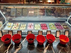 -广州万富希尔顿酒店·感趣自助餐厅·金秋蟹宴生蚝海鲜刺身