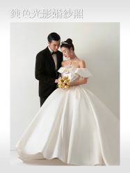 -雪中彩影婚纱摄影·微光艺术中心