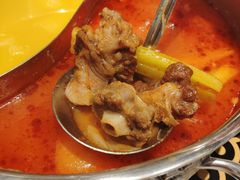 招牌番茄牛尾汤-一哥澳门豆捞·澳门风打边炉(高德置地店)