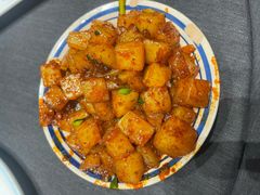 -艳阳天民俗村(公园路店)