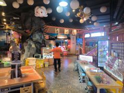 -卡通尼乐园(新达汇三林店)