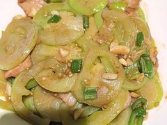 -黄泥岗·地道湖北菜(奥特莱斯店)