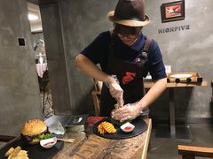 -HIGH FIVE哈福手工汉堡(桂林路店)