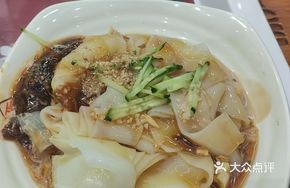 Traditional Braised Noodles with Skin