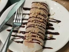 黑巧克力酱花生酥糖冰激凌卷-La Maison 夜来香(进贤路店)