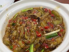 -湖南人家湘菜馆(镇江路店)