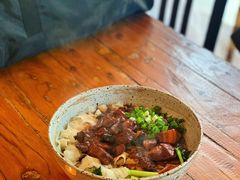 红烧肉拌面-有肉食·虎九闽菜(798艺术区店)
