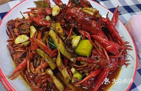 Signature Jingzhou Oil-Braised Large Shrimp