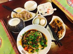 -海口骑楼小吃街