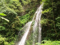 -天坑地缝国家地质公园-停车场
