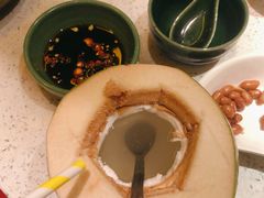 泰国天然椰青-润园四季椰子鸡火锅(海上世界店)
