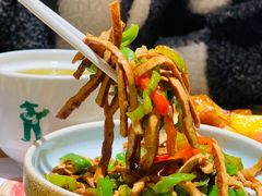 -老乡鸡(上海白玉兰广场店)