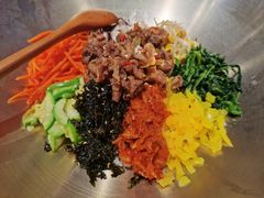 烤牛肉拌饭-梨花牛肉汤饭(仁恒伊势丹店)