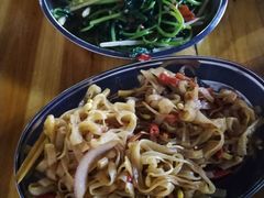 -正宗南铁拉叔沙煲螺·烧烤·秘制靓粥(南铁总店)