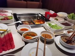 -海底捞火锅鲜切牛肉主题店(长寿路店)