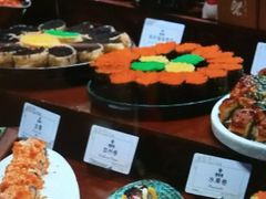 -雍容荟帝王蟹活龙虾展台自助(IFS黑金店)