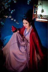 点击看大图 -九月鹰飞汉服摄影工作室