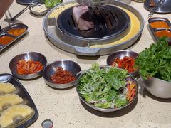 -安小胖韩国烤肉(财富广场画苑小区店)